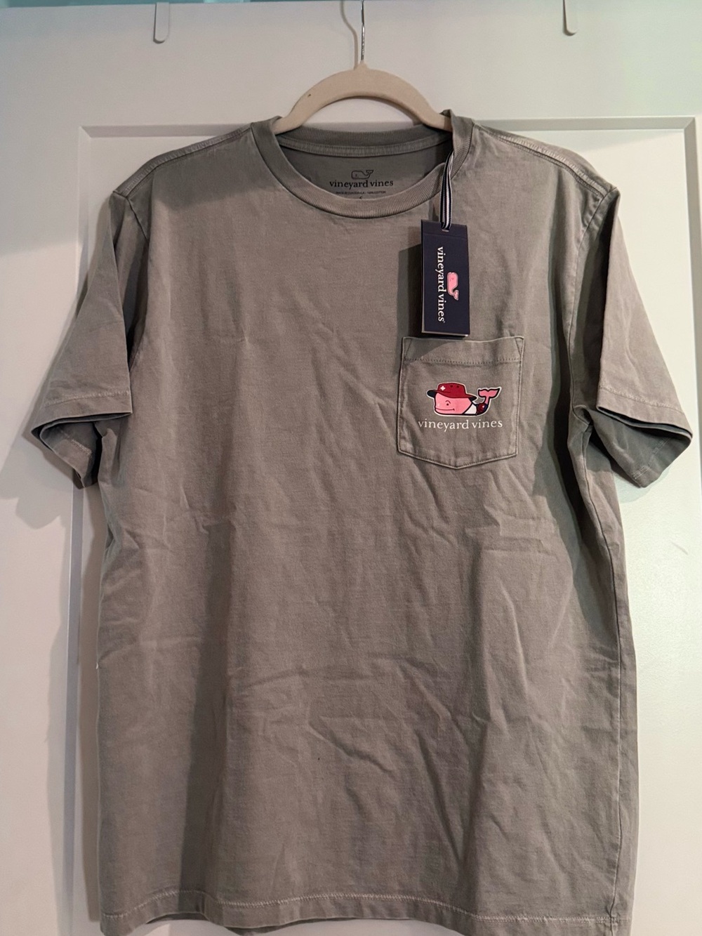 Vineyard Vines Olive Gray Short-Sleeve Pocket Tee